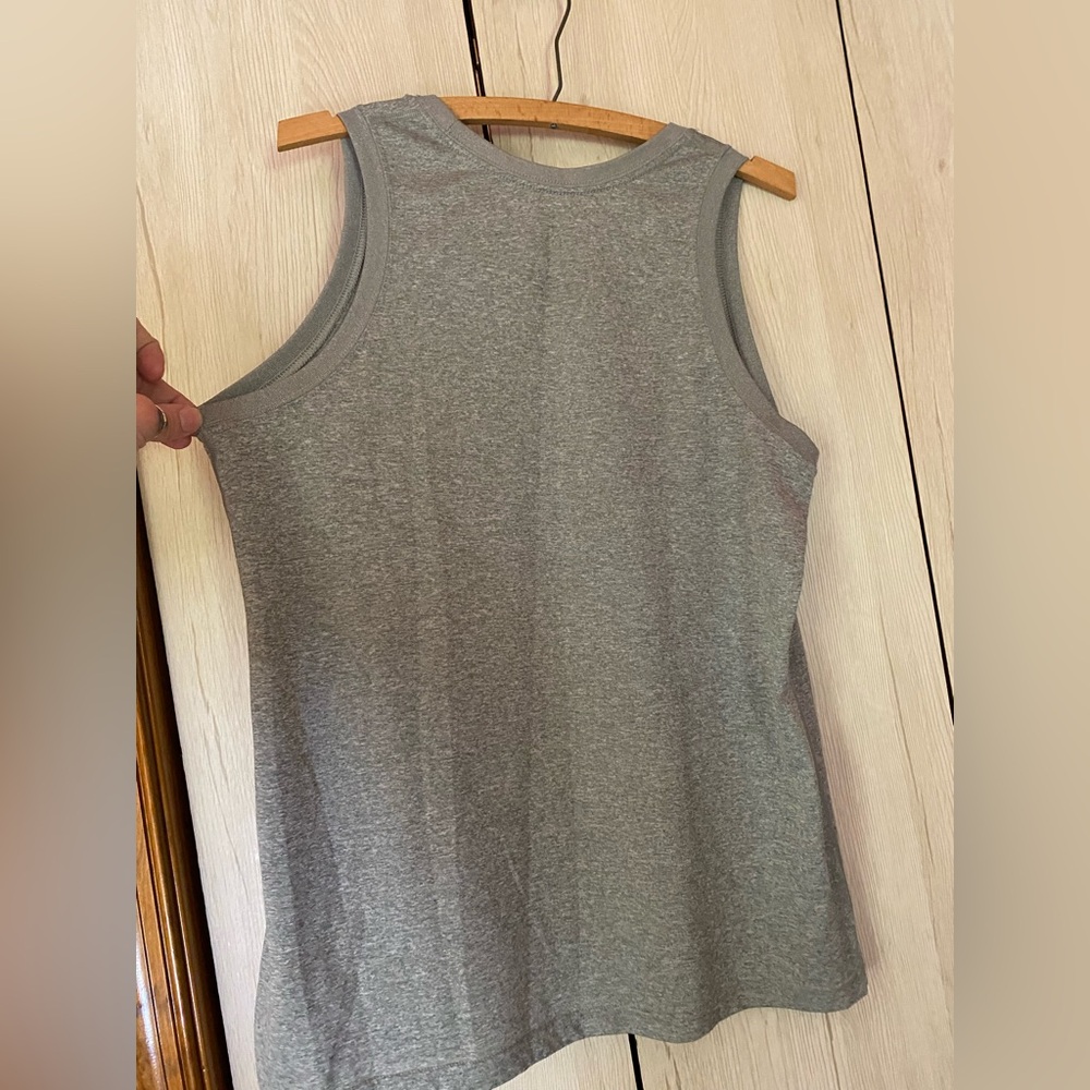 Nike top - Picture 9 of 14